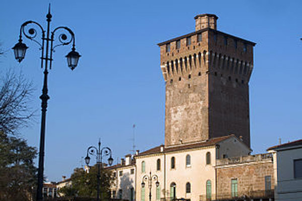 Le mura di Vicenza: la cinta medievale e quella scaligera-veneziana